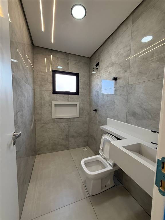 Casa com 4 quartos e 204 m² em Vila Caiçara, Praia Grande