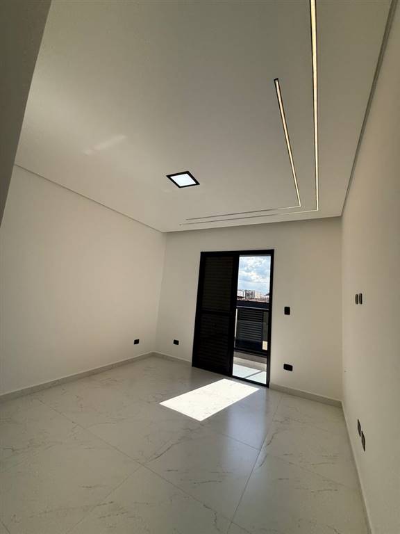 Casa com 4 quartos e 204 m² em Vila Caiçara, Praia Grande