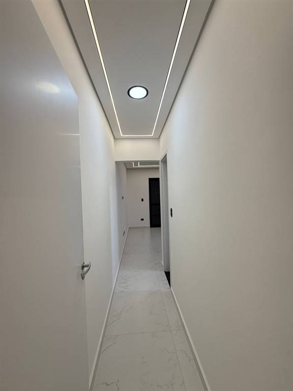 Casa com 4 quartos e 204 m² em Vila Caiçara, Praia Grande