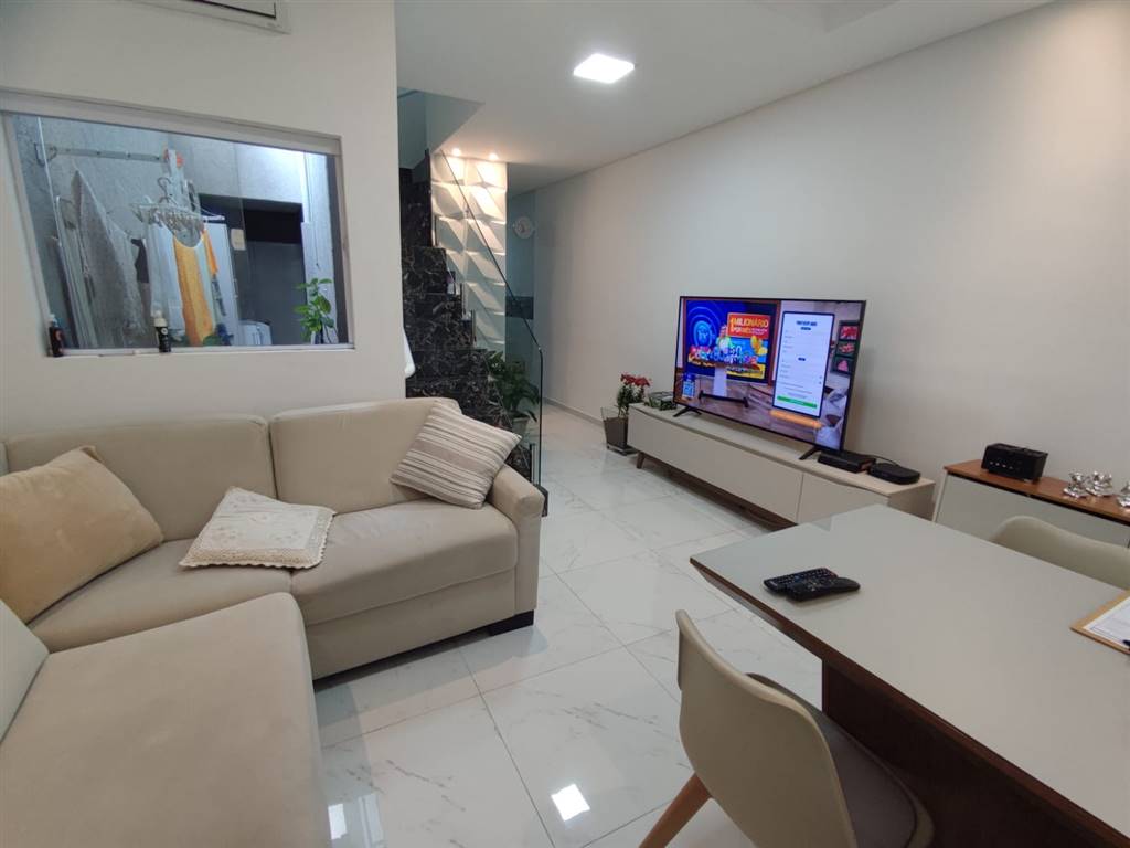 Casa com 2 quartos e 74 m² em Vila Caiçara, Praia Grande