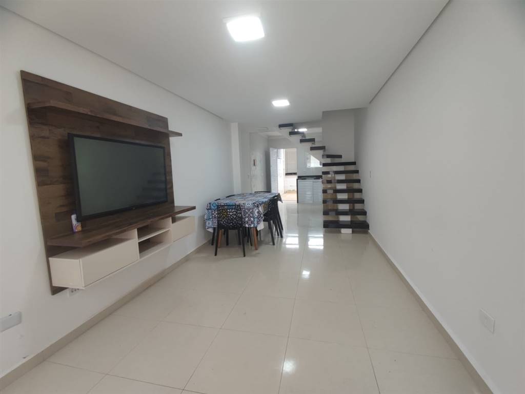 Casa com 2 quartos e 64 m² em Vila Caiçara, Praia Grande