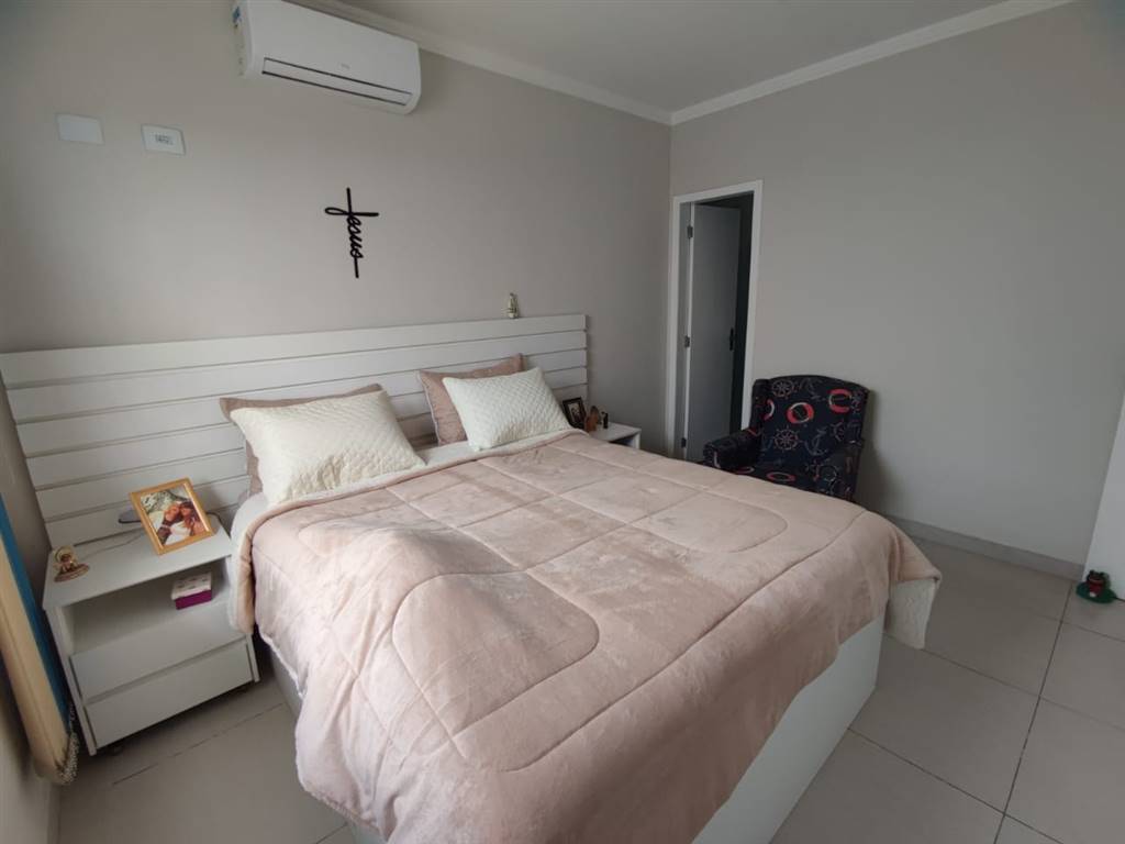 Casa com 3 quartos e 151 m² em Vila Caiçara, Praia Grande