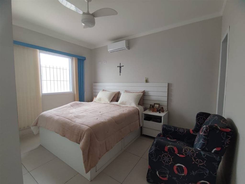 Casa com 3 quartos e 151 m² em Vila Caiçara, Praia Grande