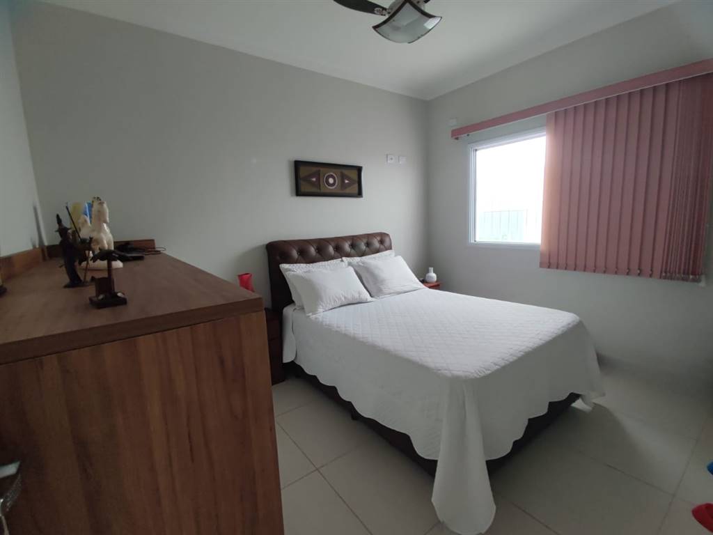 Casa com 3 quartos e 151 m² em Vila Caiçara, Praia Grande