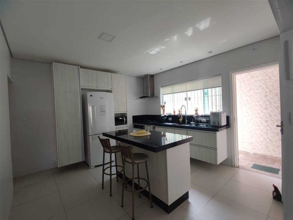 Casa com 3 quartos e 151 m² em Vila Caiçara, Praia Grande