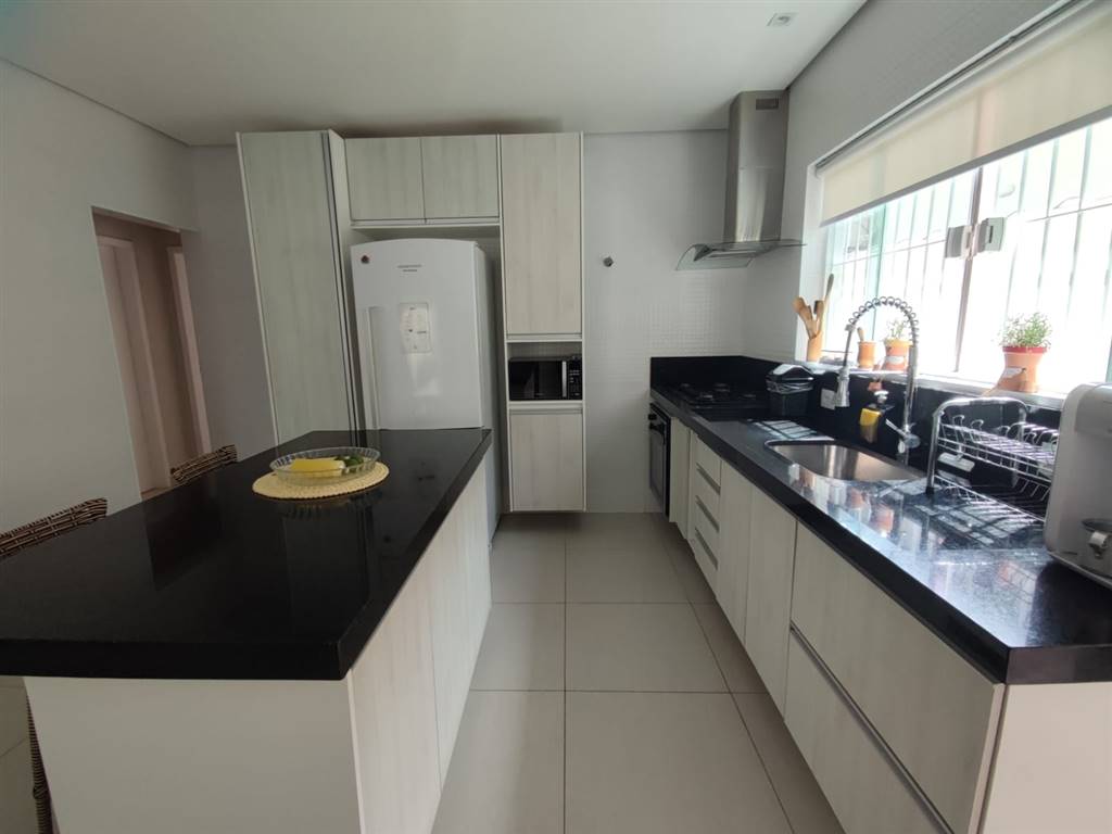 Casa com 3 quartos e 151 m² em Vila Caiçara, Praia Grande