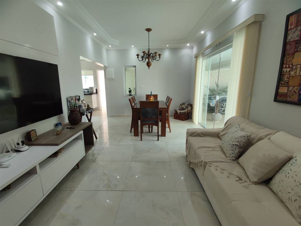 Casa com 3 quartos e 151 m² em Vila Caiçara, Praia Grande