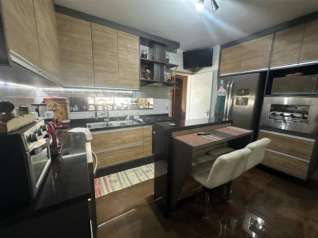 Apartamento com 3 quartos e 142 m² em Vila Caiçara, Praia Grande
