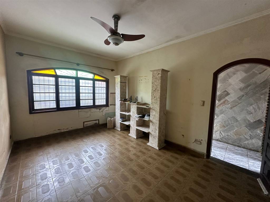 Casa com 3 quartos e 155 m² em Vila Caiçara, Praia Grande