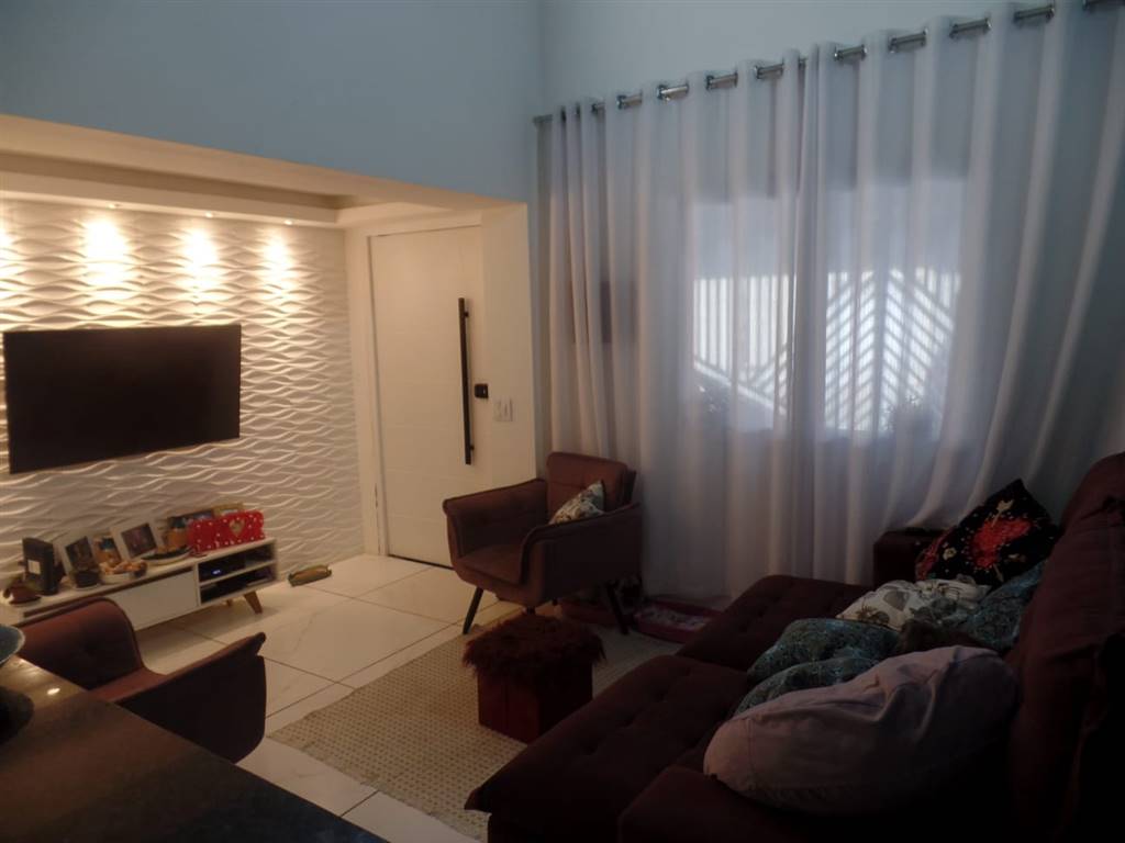 Casa com 3 quartos e 72 m² em Vila Caiçara, Praia Grande