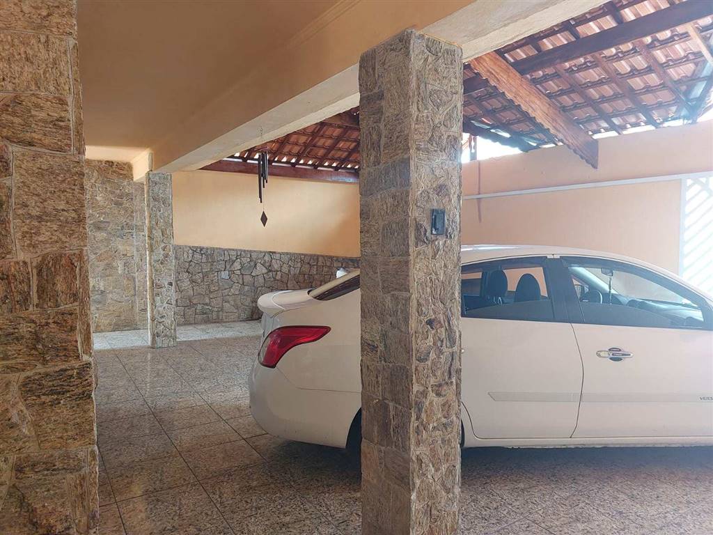 Casa com 3 quartos e 250 m² em Vila Caiçara, Praia Grande