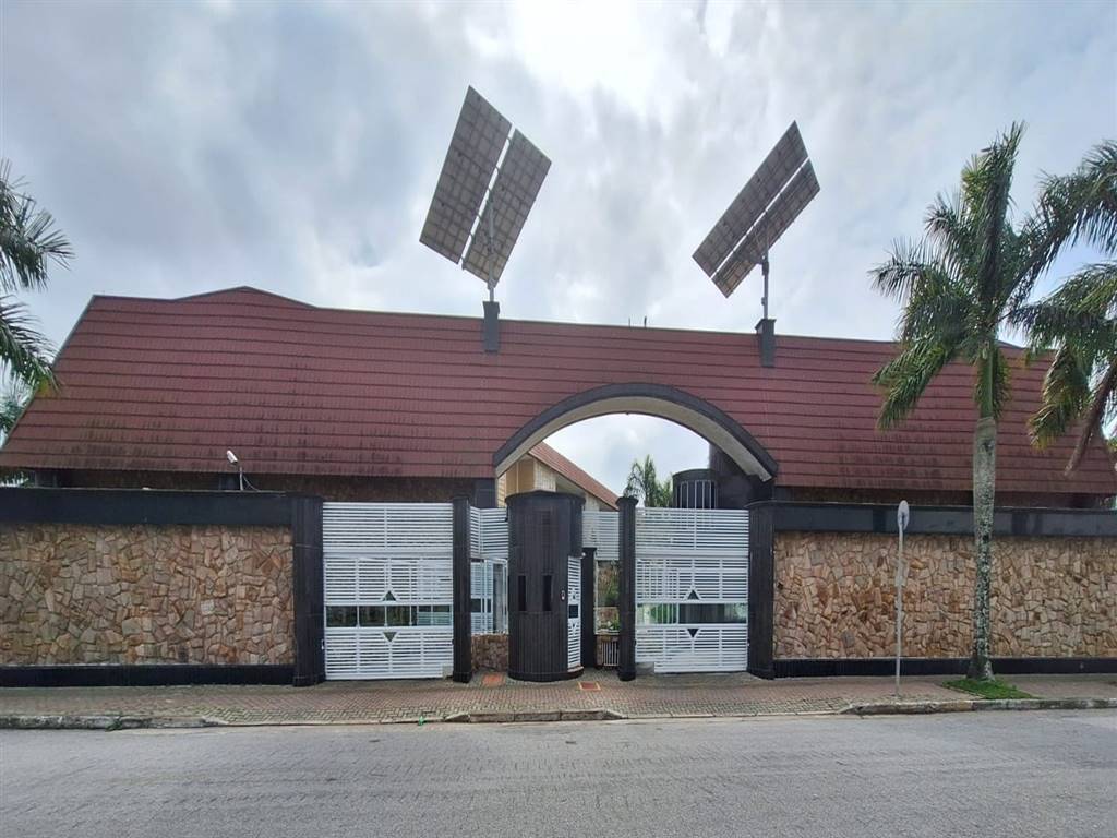 Casa com 3 quartos e 250 m² em Vila Caiçara, Praia Grande
