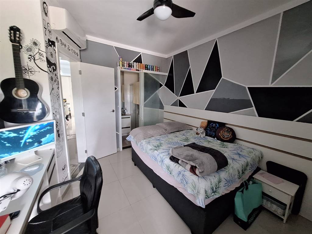 Casa com 3 quartos e 250 m² em Vila Caiçara, Praia Grande