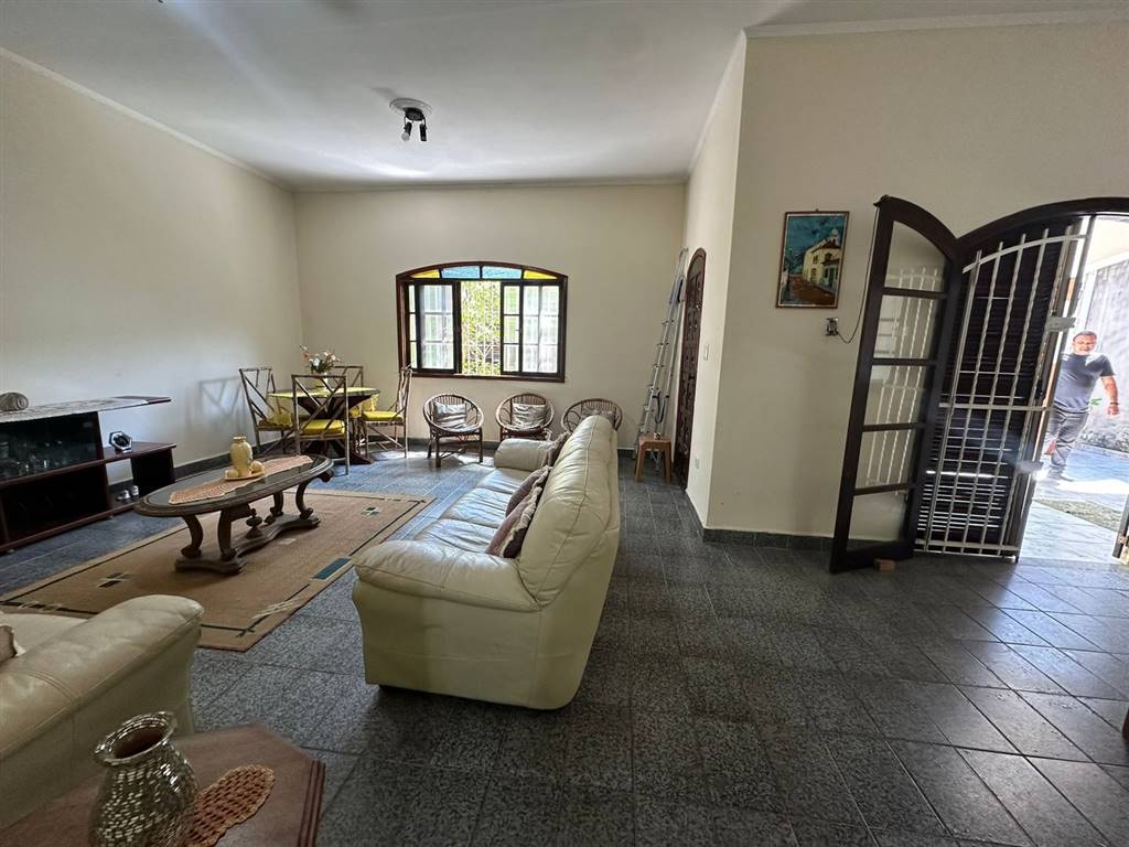 Casa com 3 quartos e 14 m² em Vila Caiçara, Praia Grande