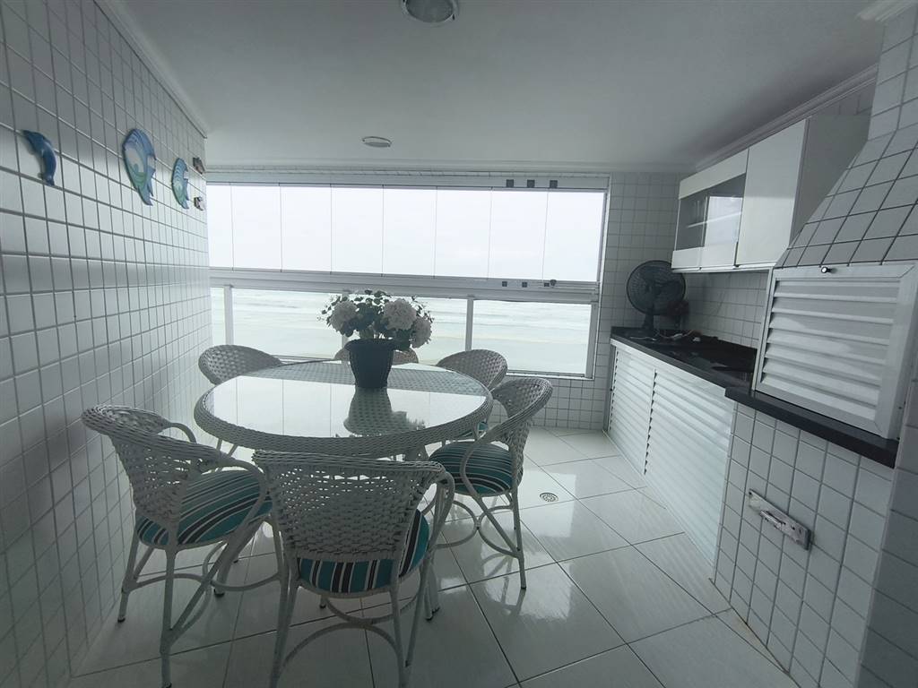 Apartamento com 3 quartos e 138 m² em Vila Caiçara, Praia Grande