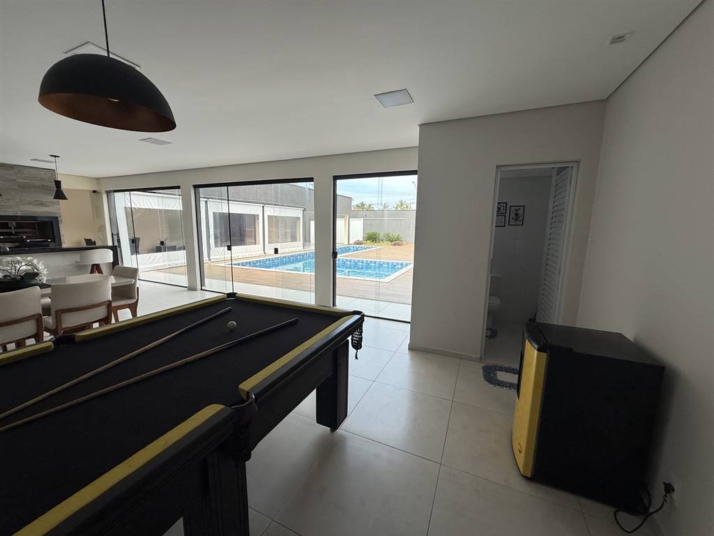Casa com 2 quartos e 332 m² em Vila Caiçara, Praia Grande