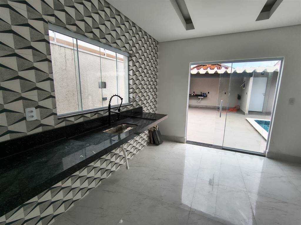 Casa com 3 quartos e 165 m² em Vila Caiçara, Praia Grande