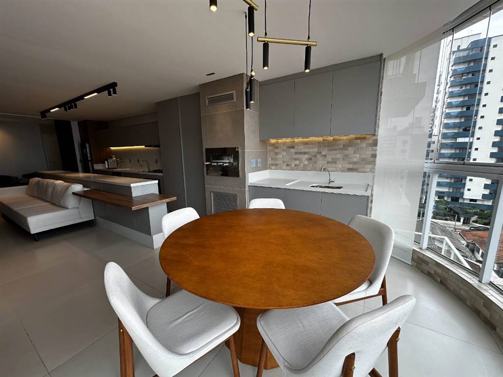 Apartamento com 2 quartos e 90 m² em Vila Caiçara, Praia Grande