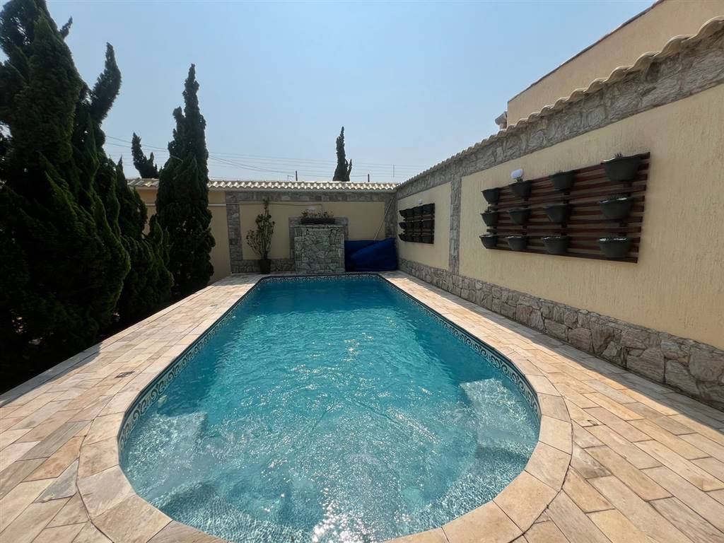Casa com 5 quartos e 259 m² em Vila Caiçara, Praia Grande