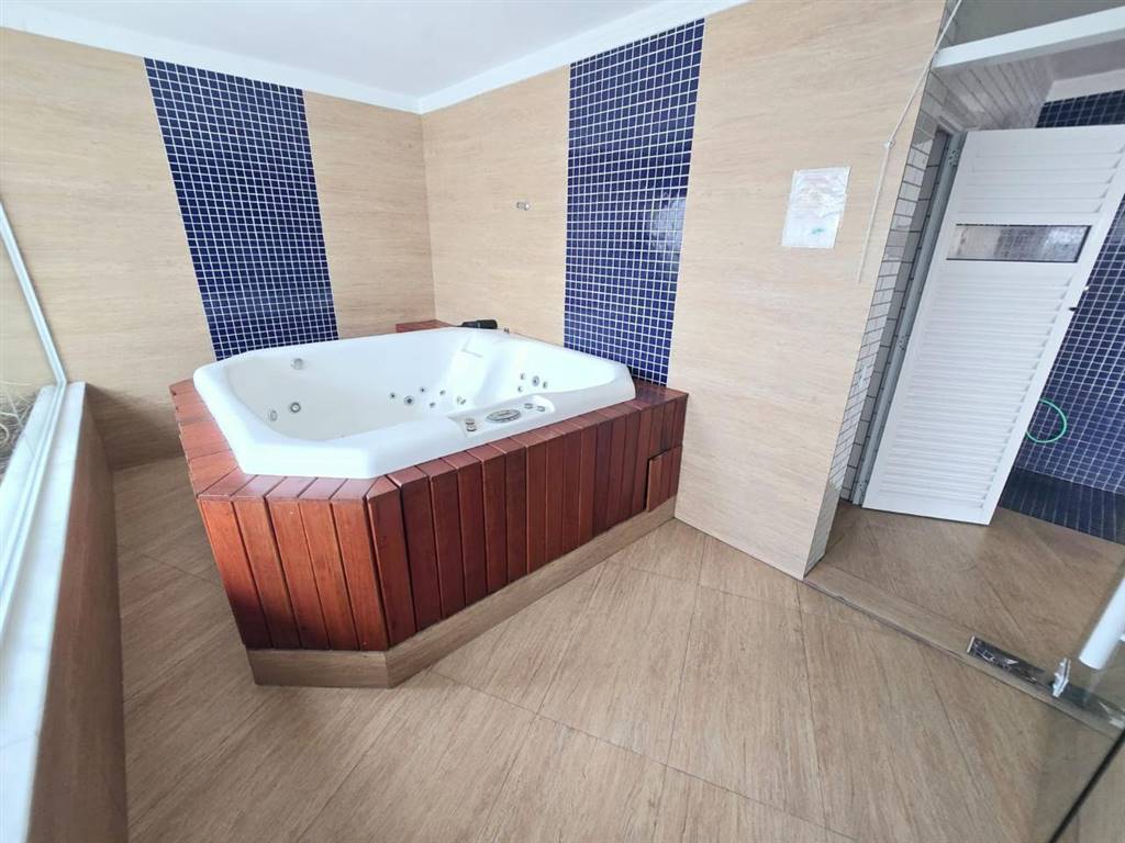 Apartamento com 2 quartos e 120 m² em Vila Caiçara, Praia Grande