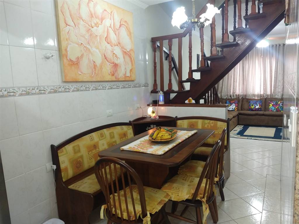 Casa com 2 quartos e 61 m² em Vila Caiçara, Praia Grande