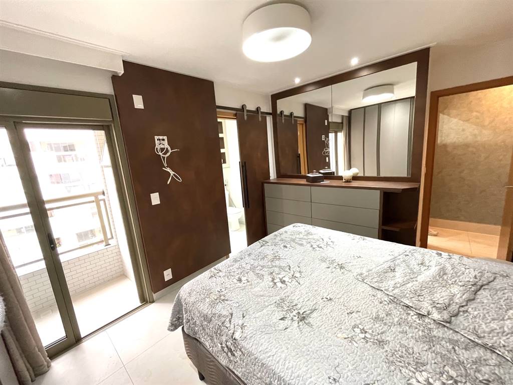 Apartamento com 3 quartos e 130 m² em Vila Caiçara, Praia Grande