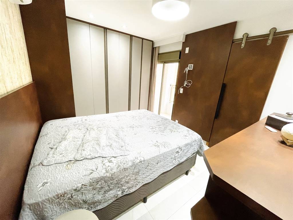 Apartamento com 3 quartos e 130 m² em Vila Caiçara, Praia Grande