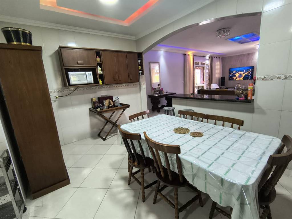 Casa com 3 quartos e 279 m² em Vila Caiçara, Praia Grande