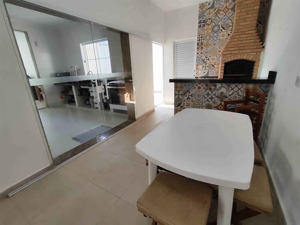 Casa com 2 quartos e 150 m² em Vila Caiçara, Praia Grande