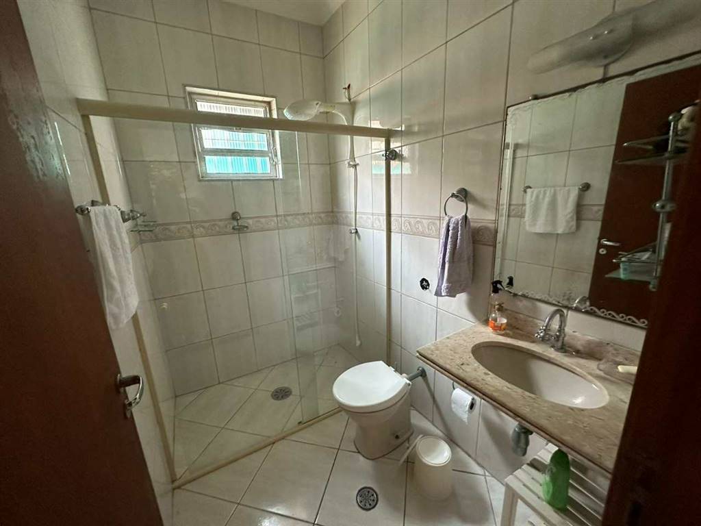 Casa com 4 quartos e 130 m² em Vila Caiçara, Praia Grande