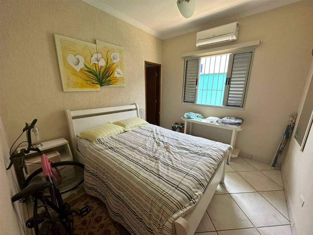 Casa com 4 quartos e 130 m² em Vila Caiçara, Praia Grande
