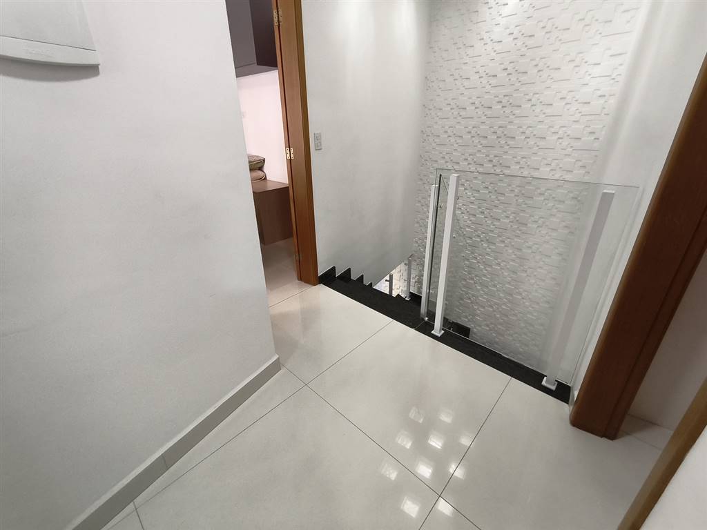 Casa com 3 quartos e 102 m² em Vila Caiçara, Praia Grande
