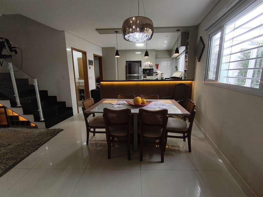 Casa com 3 quartos e 102 m² em Vila Caiçara, Praia Grande