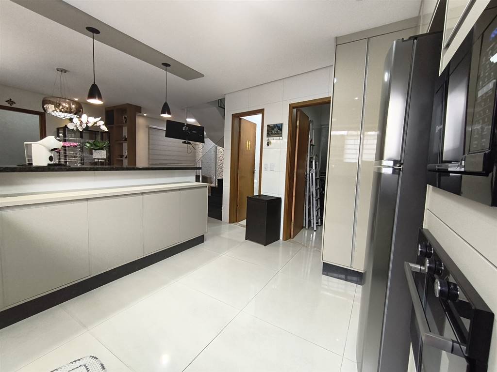 Casa com 3 quartos e 102 m² em Vila Caiçara, Praia Grande