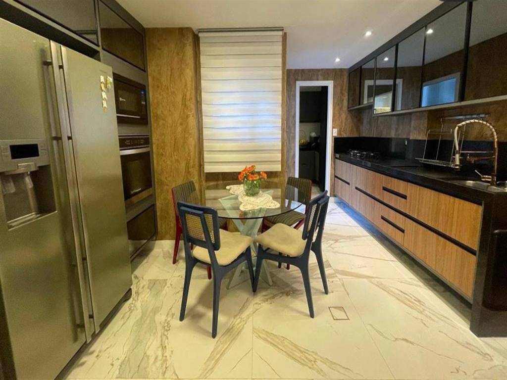 Apartamento com 3 quartos e 163 m² em Vila Caiçara, Praia Grande