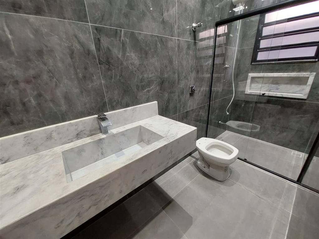 Casa com 3 quartos e 120 m² em Vila Caiçara, Praia Grande