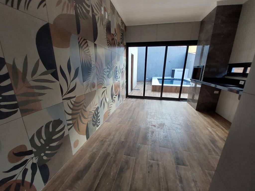 Casa com 3 quartos e 120 m² em Vila Caiçara, Praia Grande