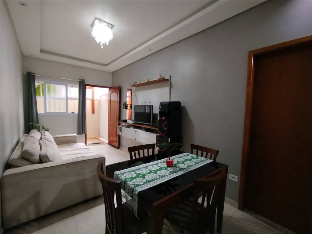 Casa com 2 quartos e 61 m² em Vila Caiçara, Praia Grande
