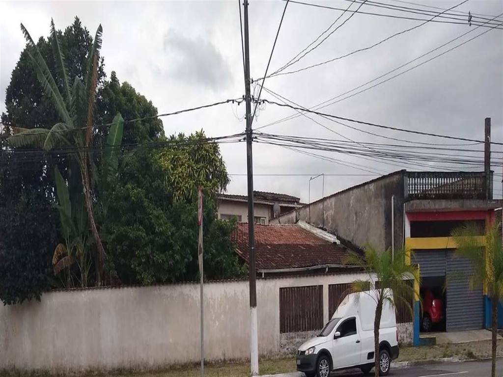 Terreno com 448 m² em Vila Caiçara, Praia Grande