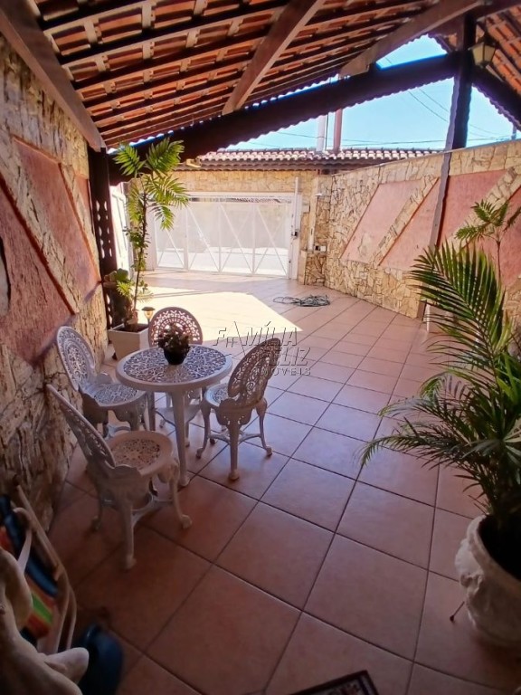 Casa com 2 quartos e 120 m² em Vila Caiçara, Praia Grande