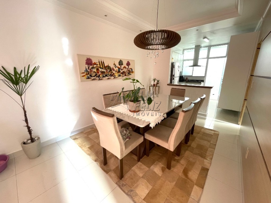 Casa com 3 quartos e 104 m² em Vila Caiçara, Praia Grande