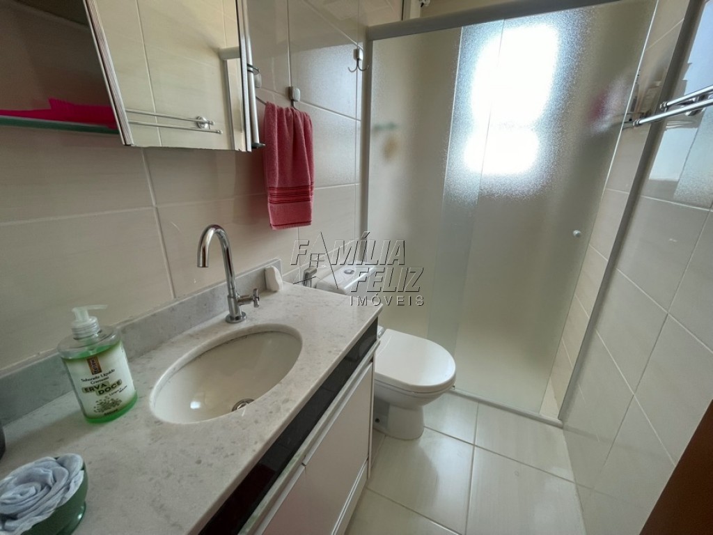 Apartamento com 2 quartos e 81 m² em Vila Caiçara, Praia Grande