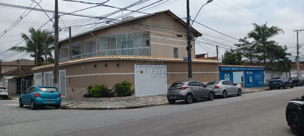 Casa com 2 quartos e 70 m² em Vila Caiçara, Praia Grande