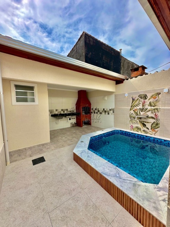Casa com 2 quartos e 94 m² em Vila Caiçara, Praia Grande