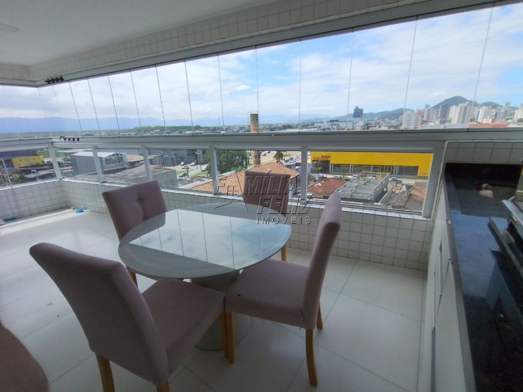 Apartamento com 2 quartos e 82 m² em Vila Caiçara, Praia Grande