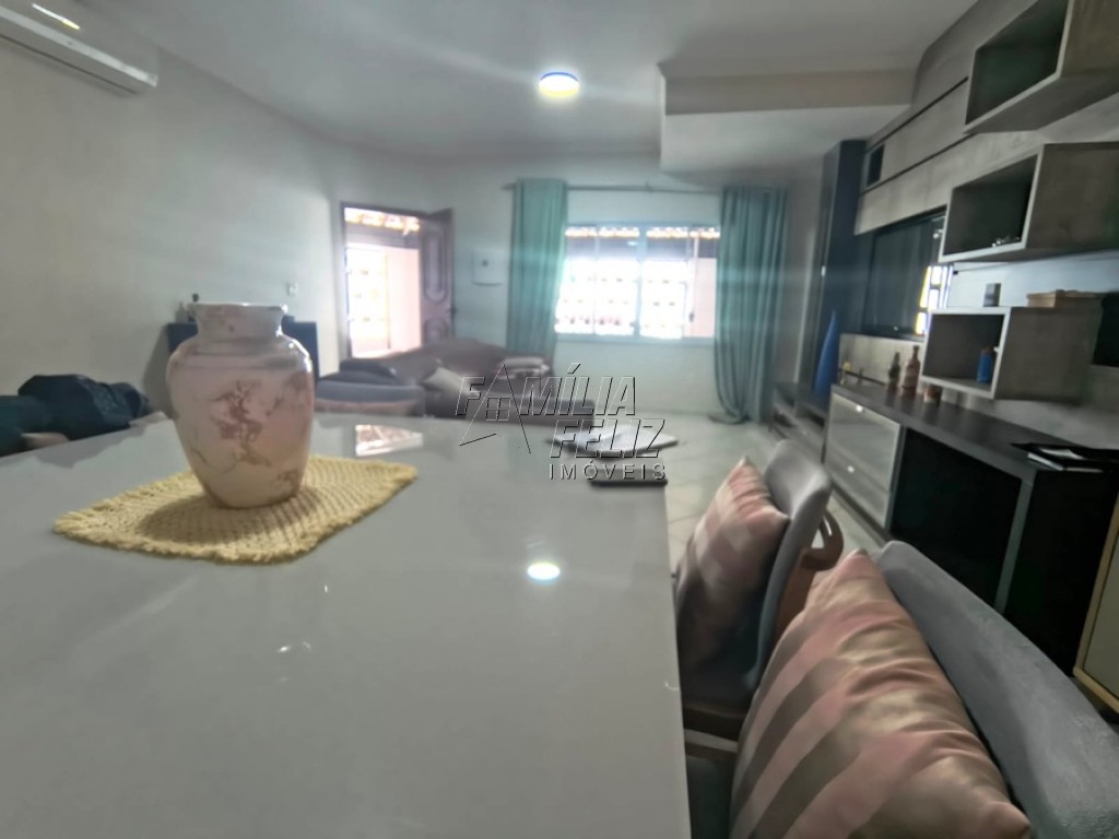 Casa com 3 quartos e 139 m² em Vila Caiçara, Praia Grande