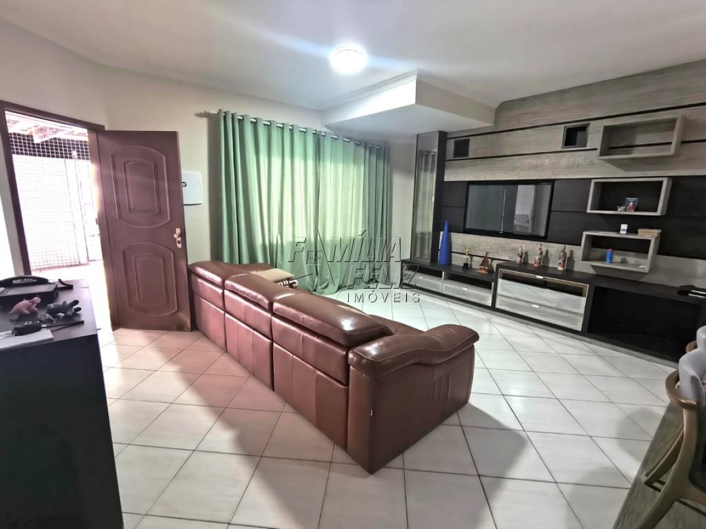 Casa com 3 quartos e 139 m² em Vila Caiçara, Praia Grande