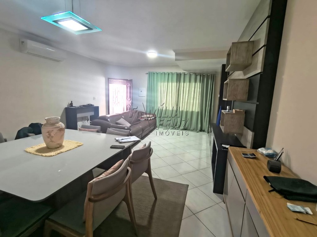 Casa com 3 quartos e 139 m² em Vila Caiçara, Praia Grande