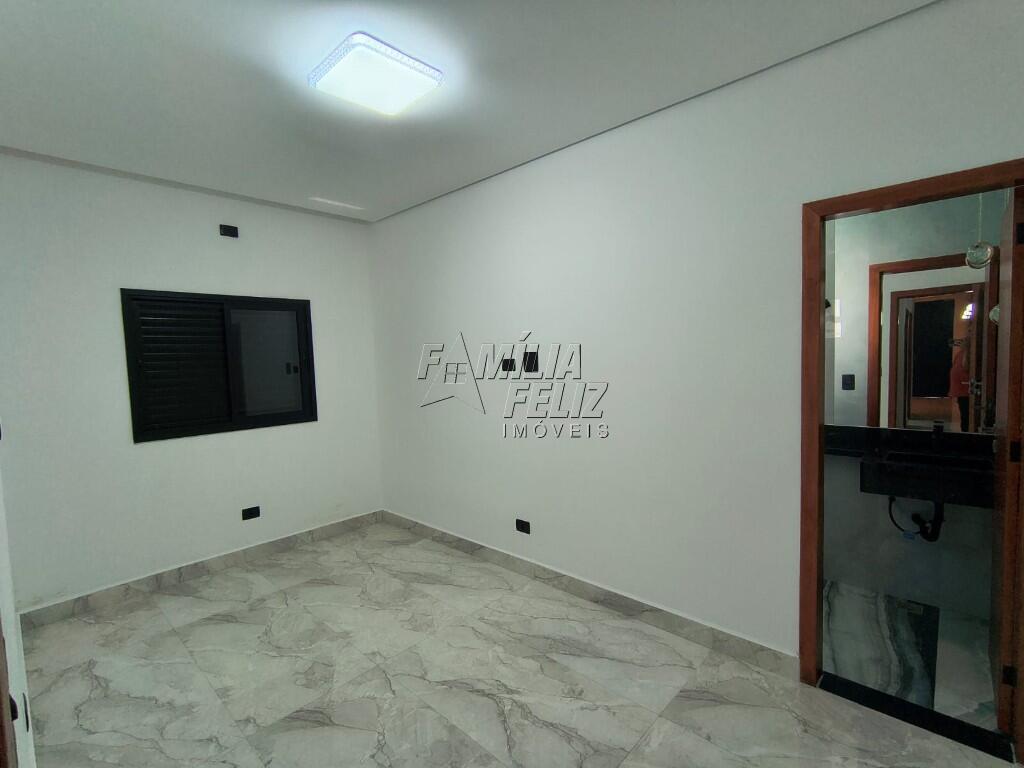 Casa com 3 quartos e 94 m² em Jardim Imperador, Praia Grande