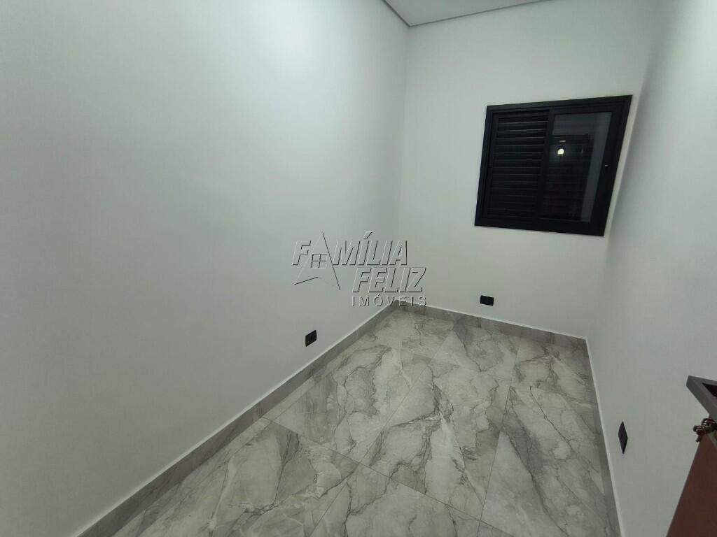 Casa com 3 quartos e 94 m² em Jardim Imperador, Praia Grande